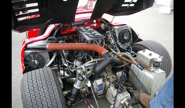 Alfa Romeo 33-2-1968 engine